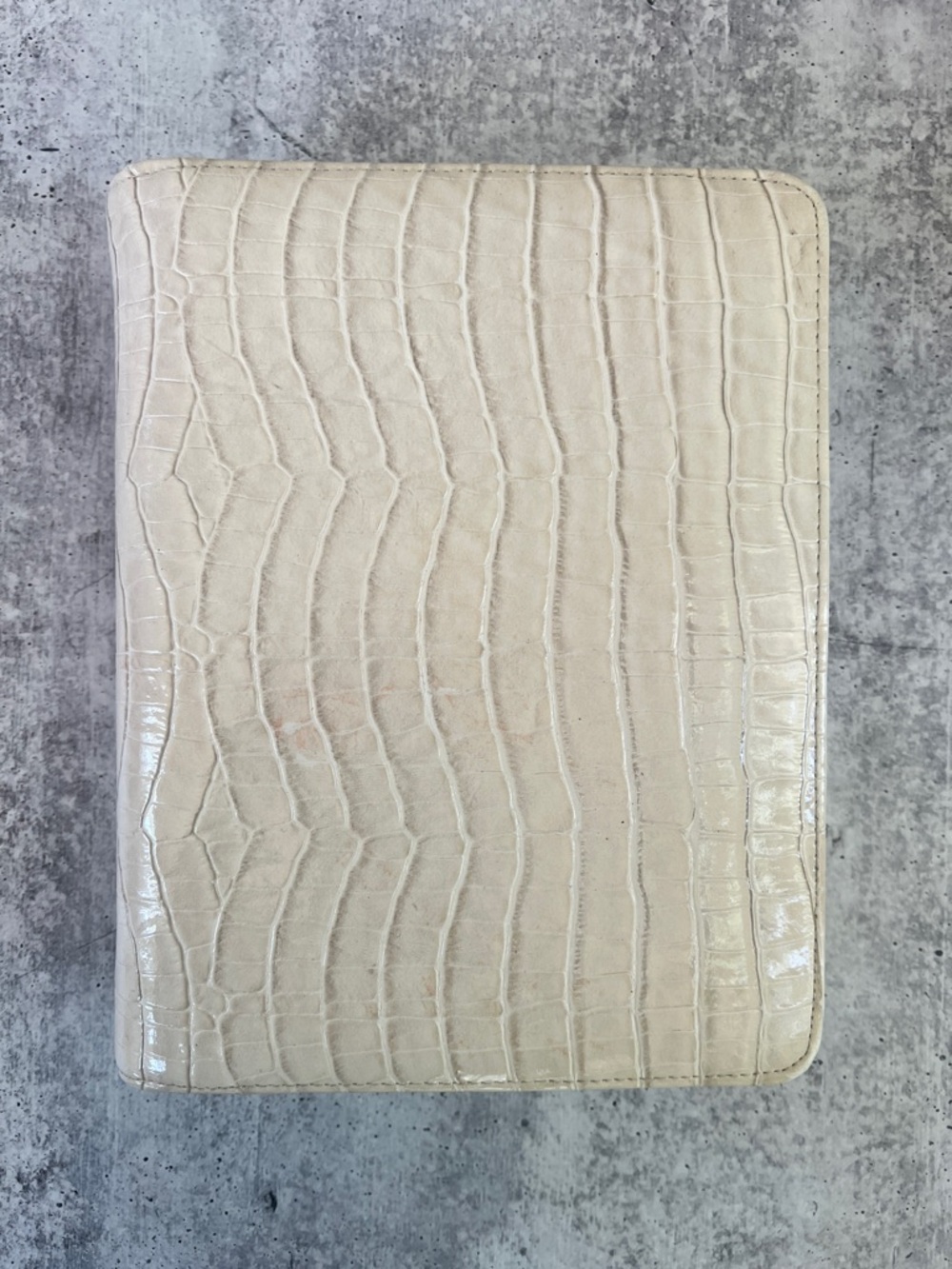 Franklin Covey Cream Faux Croc-Embossed Leather Zipper Binder